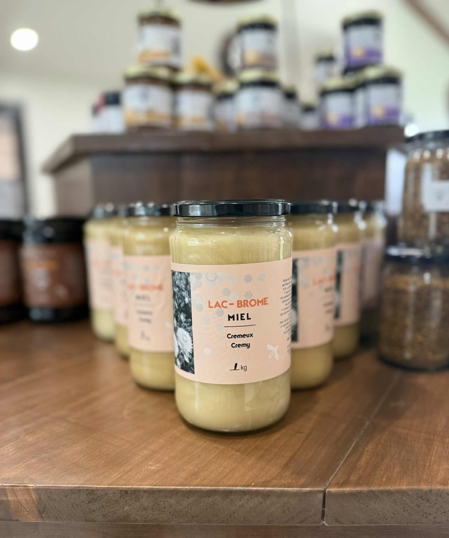 Miel et produits d’érable vendus en boutique